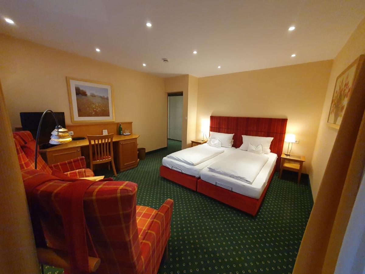 Landhotel Der Schwallenhof Bad Driburg Εξωτερικό φωτογραφία