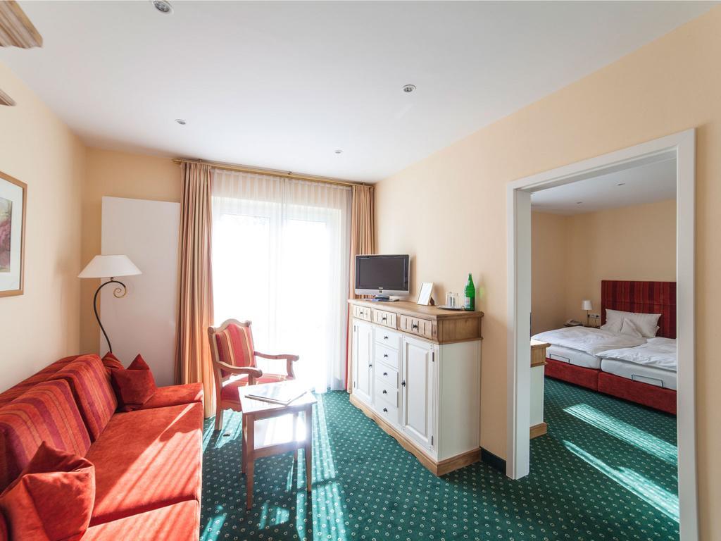 Landhotel Der Schwallenhof Bad Driburg Δωμάτιο φωτογραφία